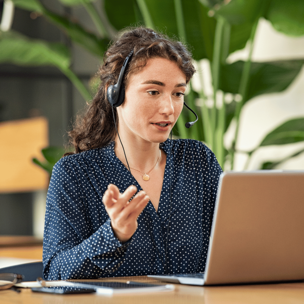 videosupport kvinna ger support via video